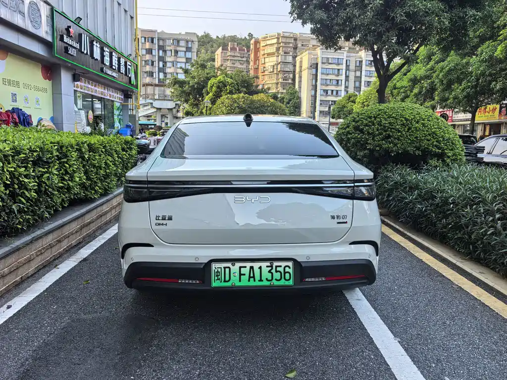 BYD Seal 07 DM-i — миниатюра 4