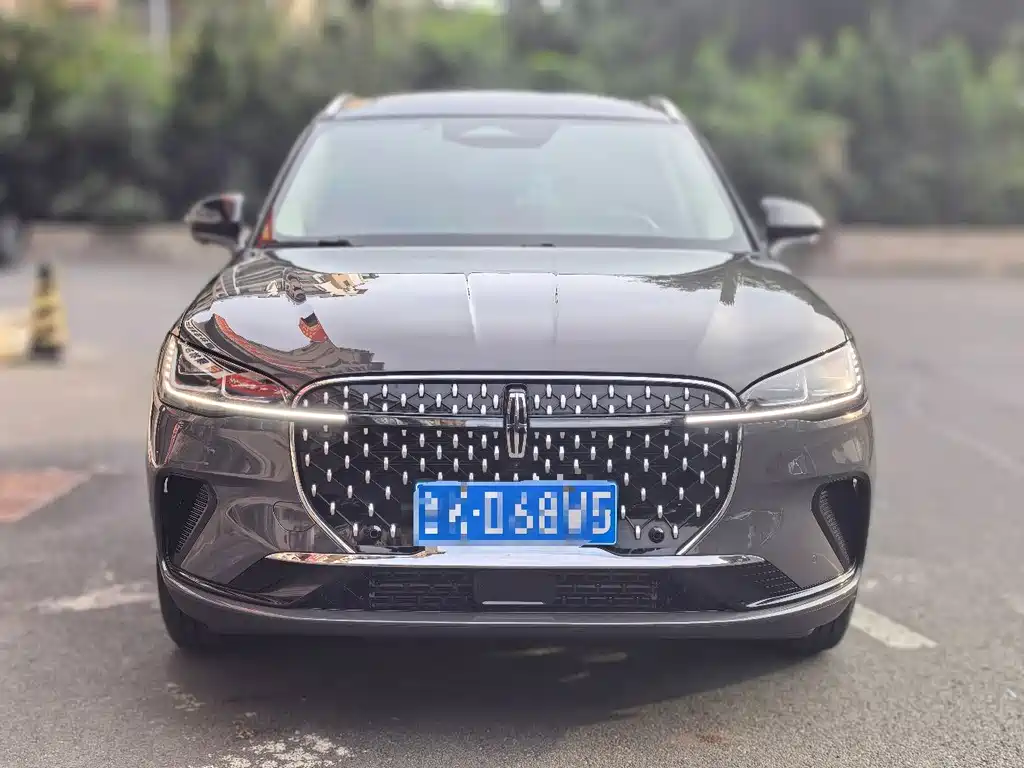 Lincoln Corsair — миниатюра 2