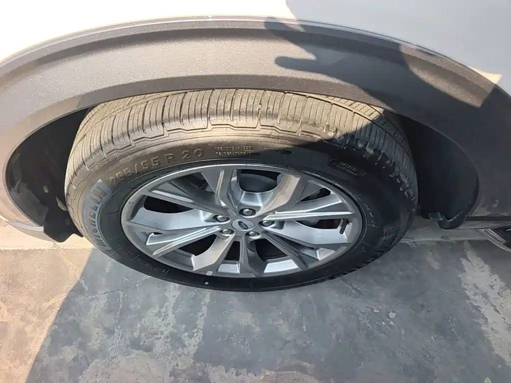 Ford Explorer — миниатюра 23