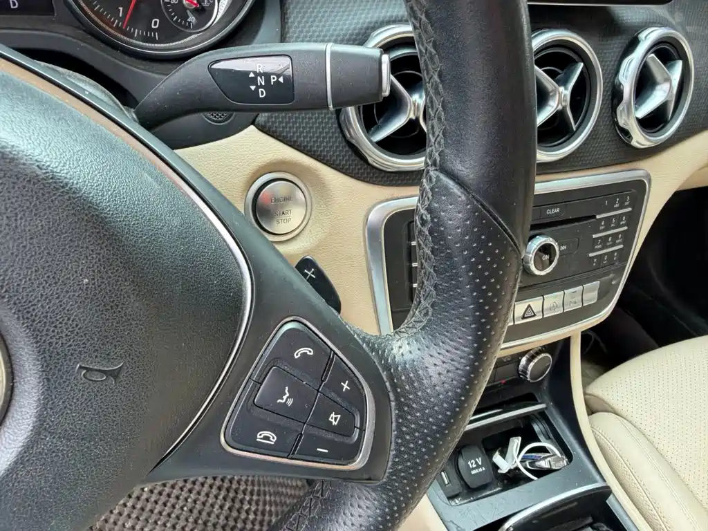Mercedes-Benz GLA — миниатюра 10