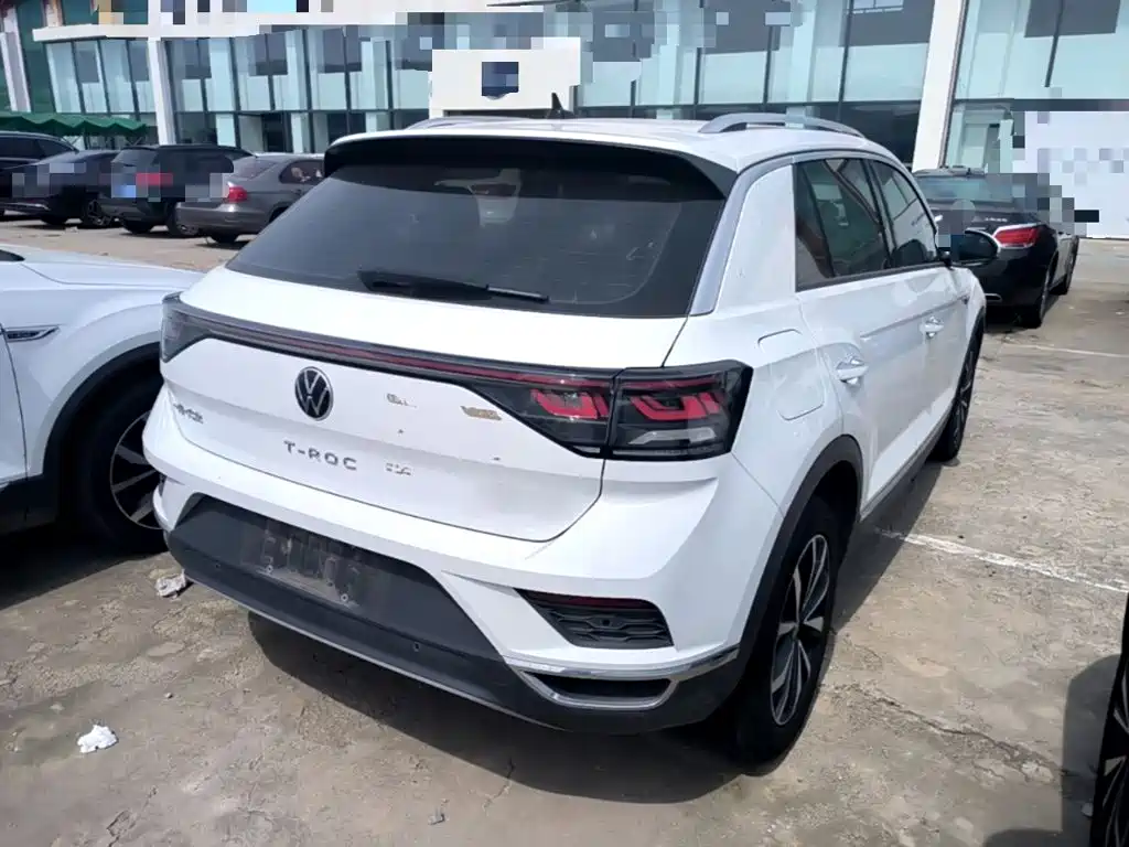 Volkswagen T-Roc — миниатюра 7