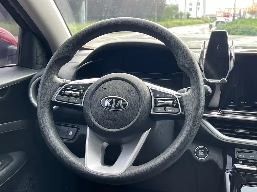 Kia K3 — миниатюра 13