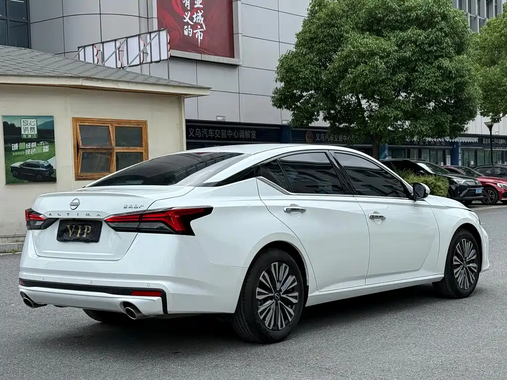 Nissan Teana — миниатюра 4