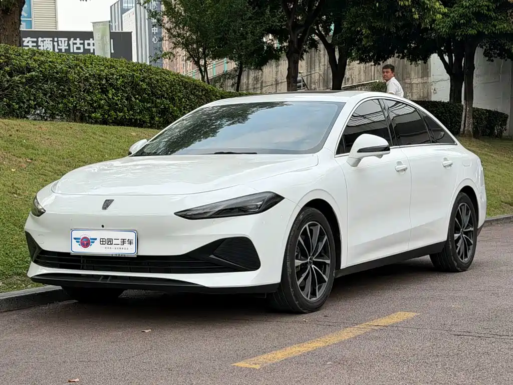 Roewe D7