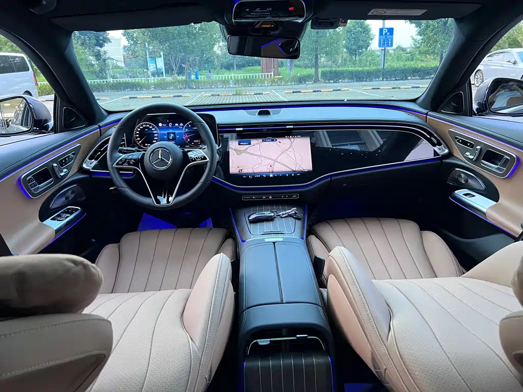Mercedes-Benz E-Class — миниатюра 6
