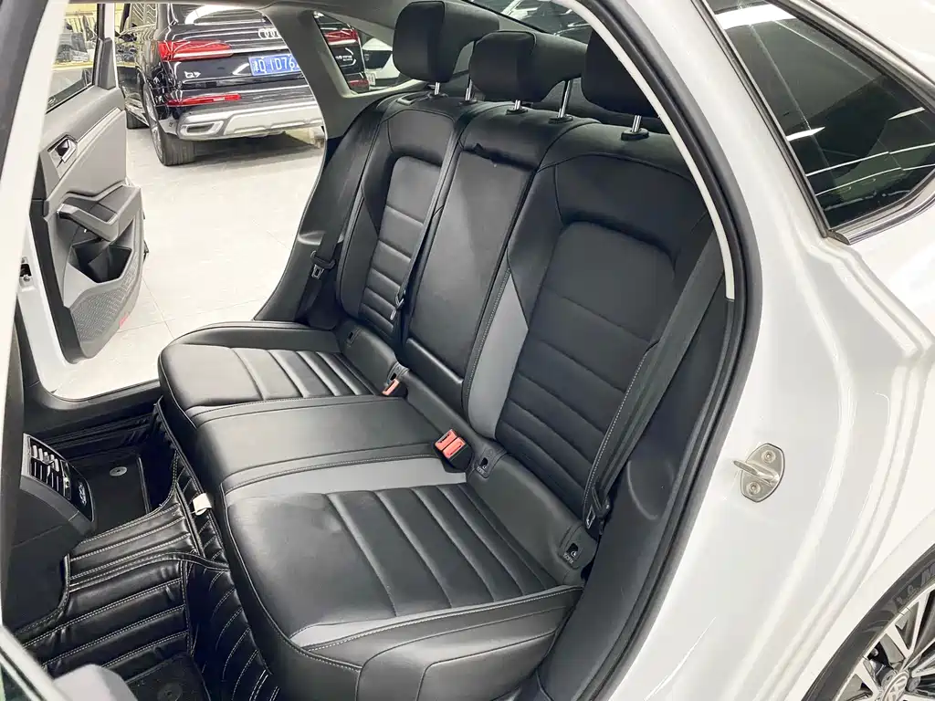 Volkswagen Sagitar — миниатюра 10