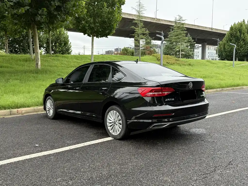 Volkswagen Lavida — миниатюра 7