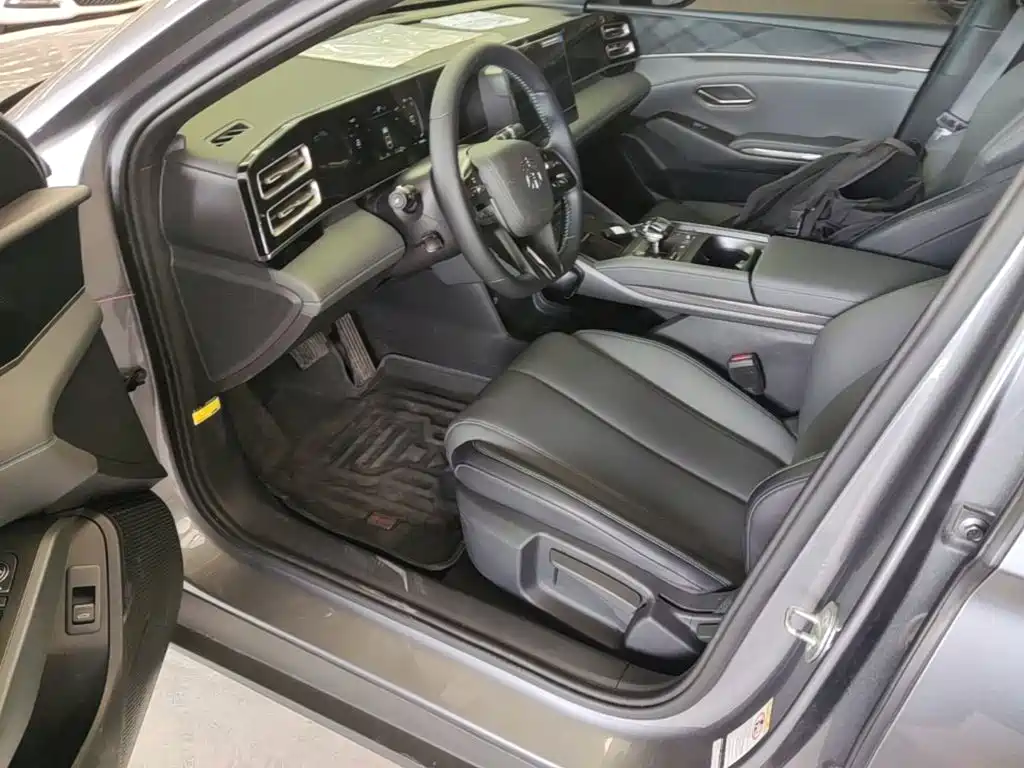 BYD Qin L — миниатюра 16