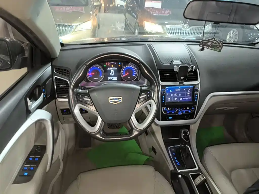 Geely Emgrand — миниатюра 11