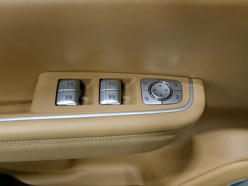 Li Auto Li ONE — миниатюра 9