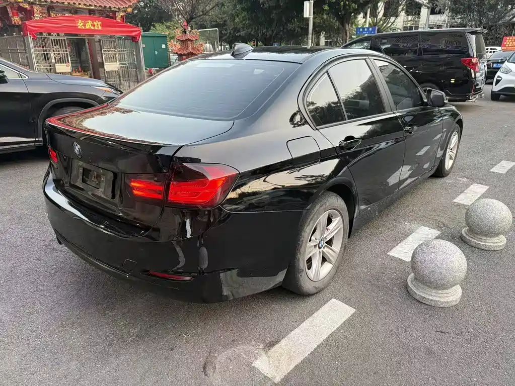 BMW 3 Series — миниатюра 8