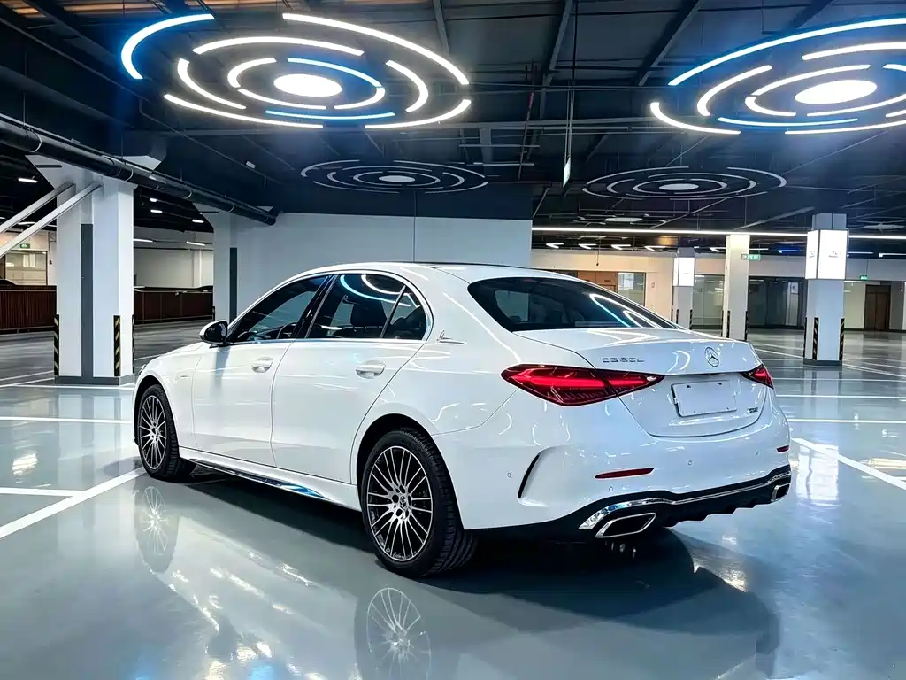 Mercedes-Benz C-Class — миниатюра 15