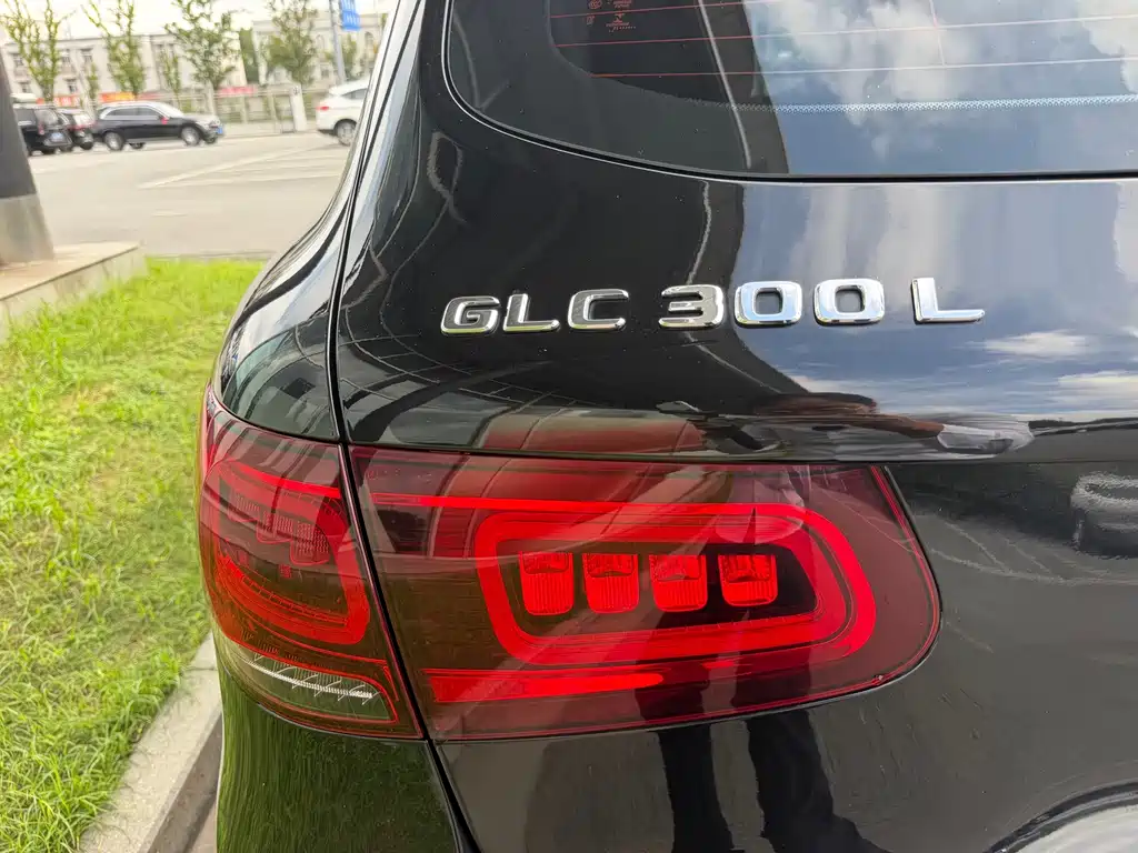 Mercedes-Benz GLC — миниатюра 10
