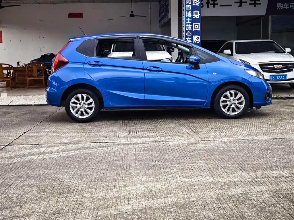 Honda Fit — миниатюра 14