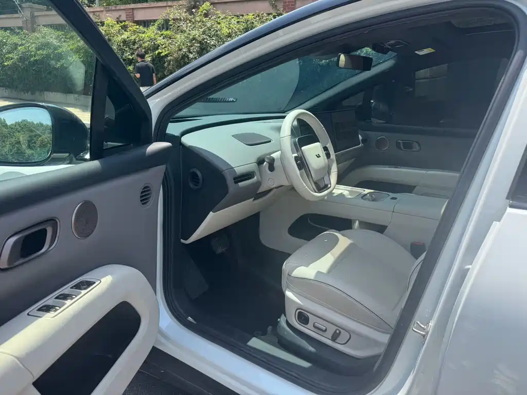 Li Auto i6 2025 Standard