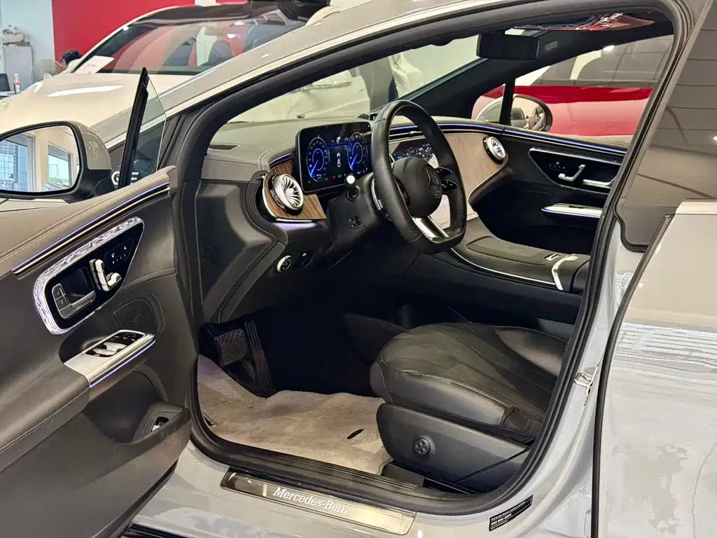 Mercedes-Benz EQE — миниатюра 4