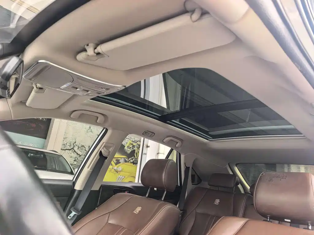 BYD Tang New Energy — миниатюра 7