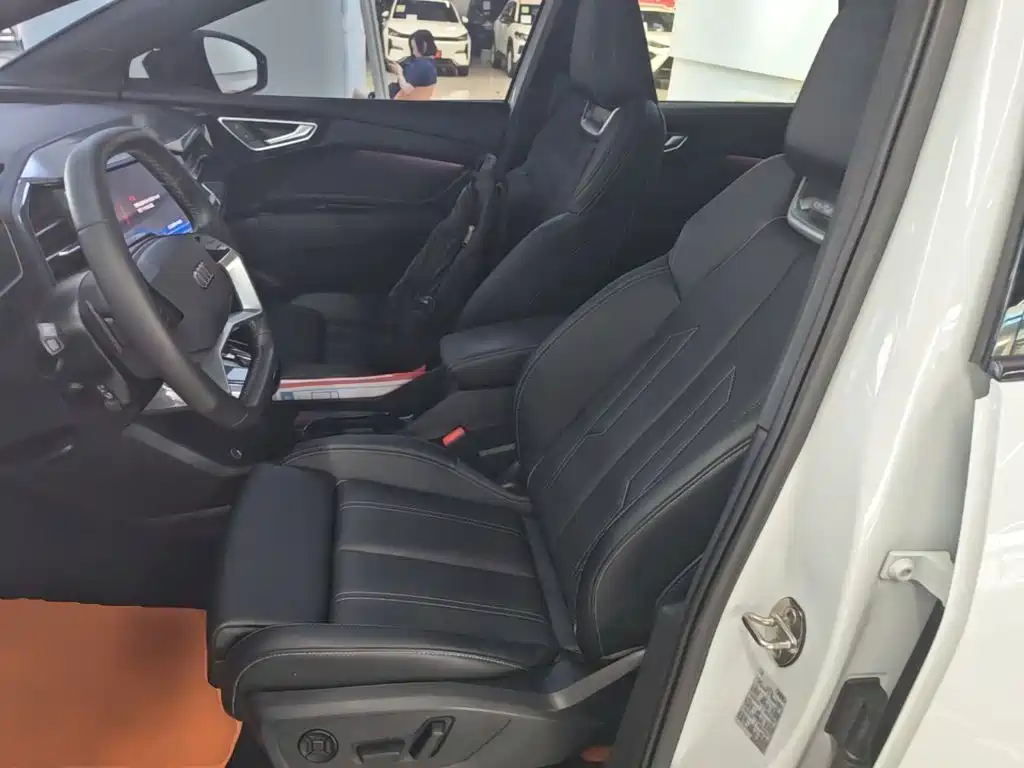 Audi Q4 e-tron — миниатюра 15