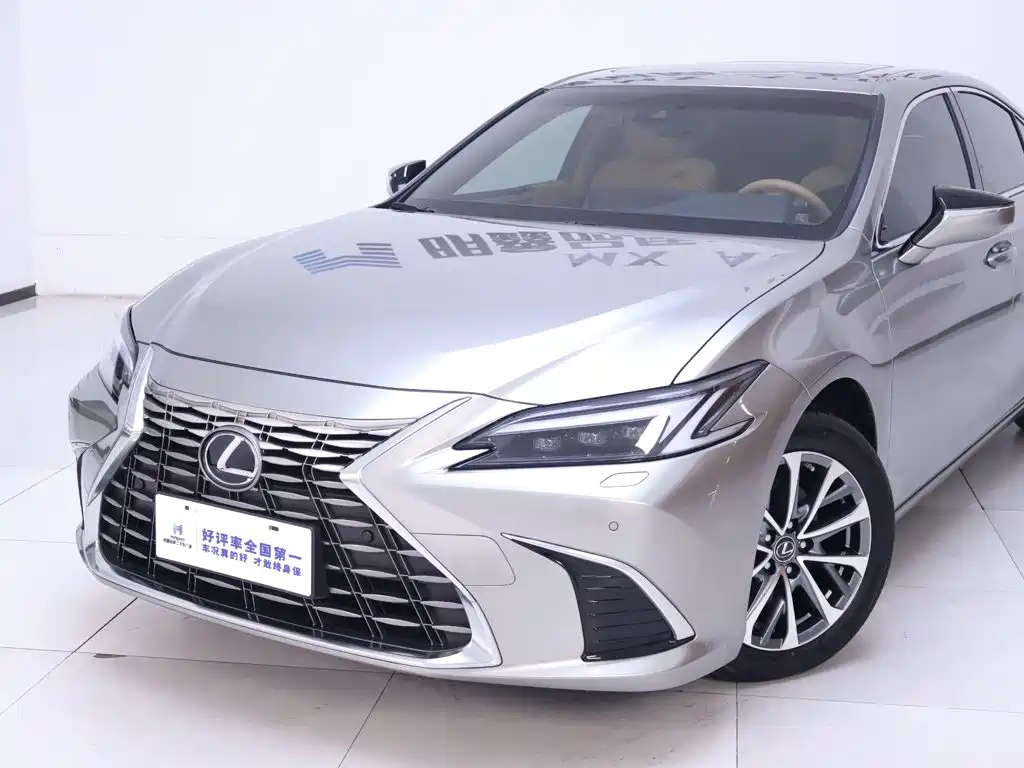 Lexus ES — миниатюра 3