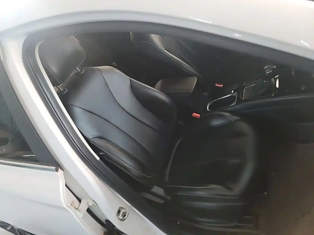 Roewe i5 — миниатюра 25