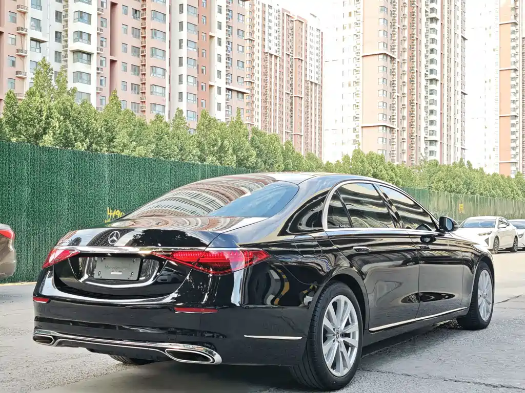 Mercedes-Benz S-Class — миниатюра 8