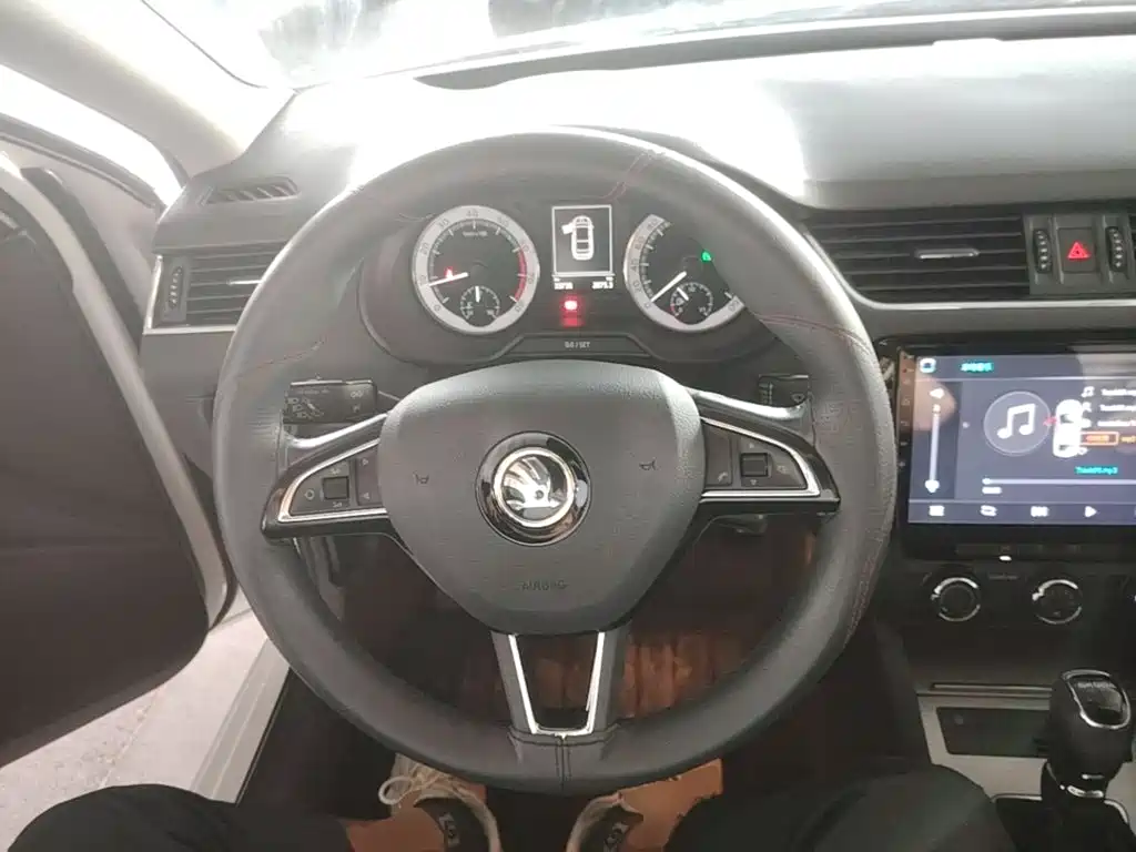 Skoda Octavia — миниатюра 11