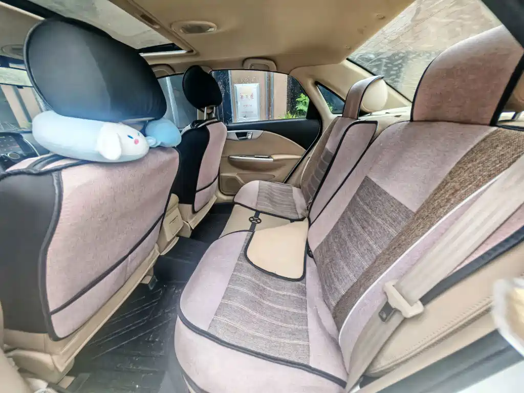 Buick Excelle — миниатюра 6