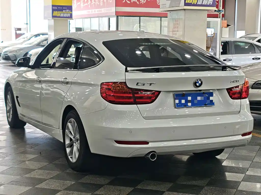BMW 3 Series GT — миниатюра 8