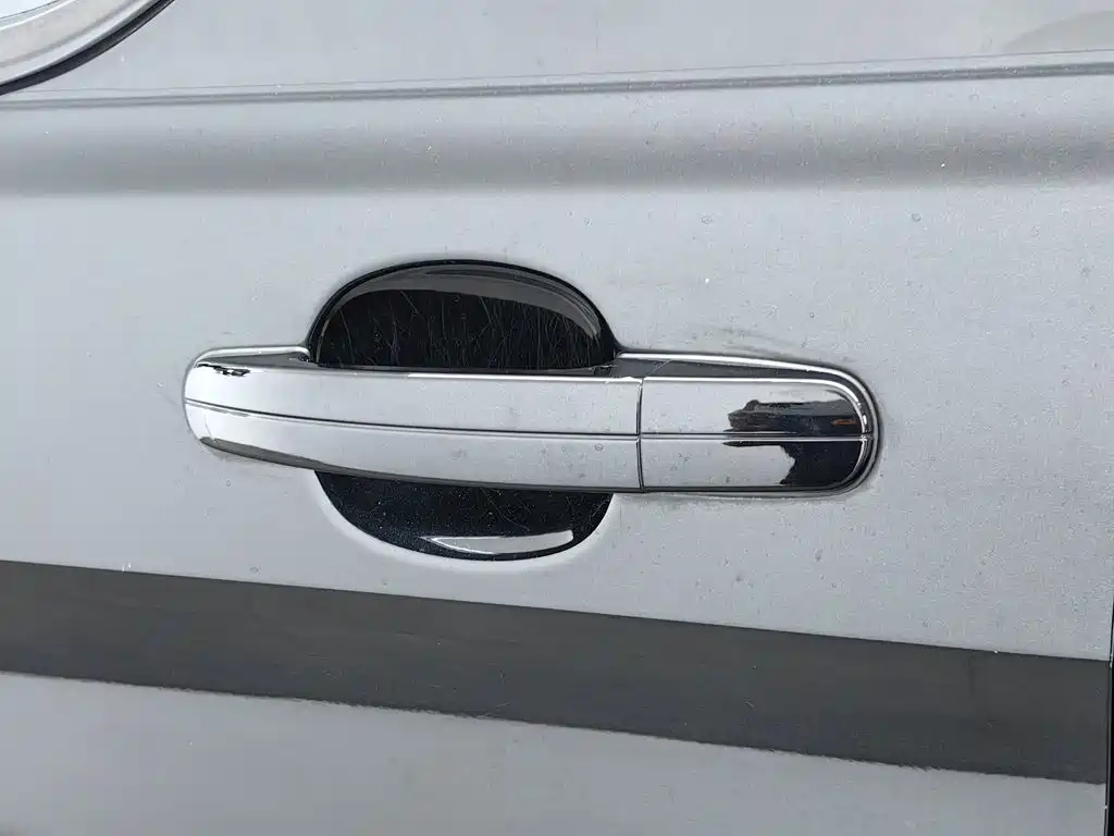 Ford Tourneo — миниатюра 18
