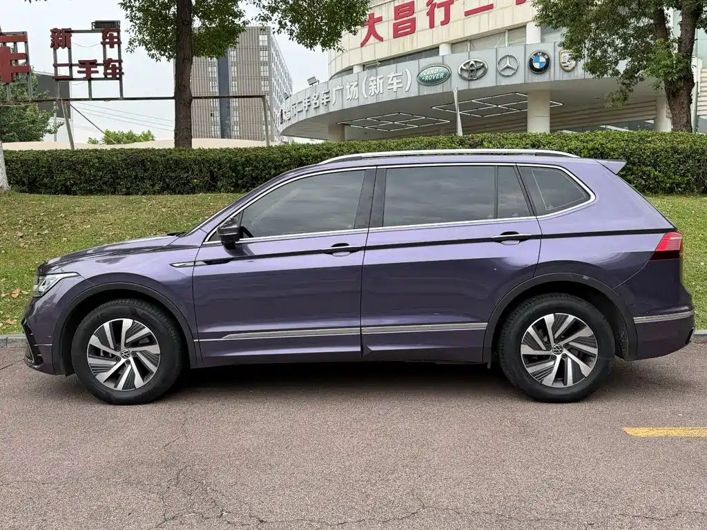 Volkswagen Tiguan L PHEV — миниатюра 3