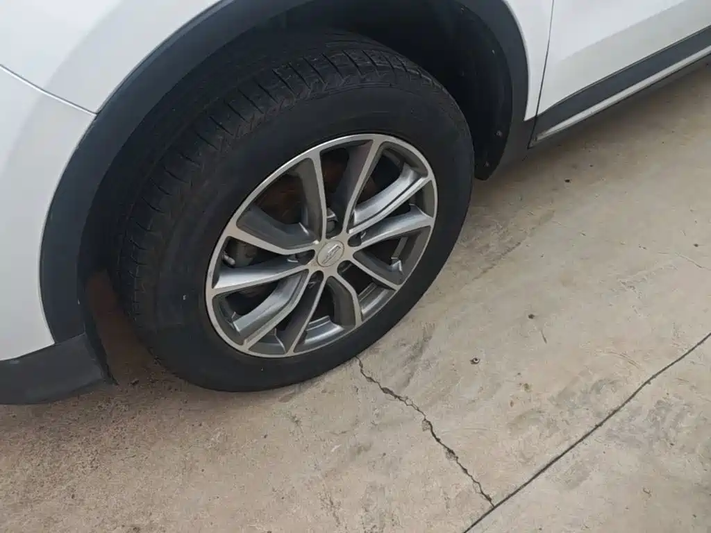 Geely Boyue — миниатюра 23