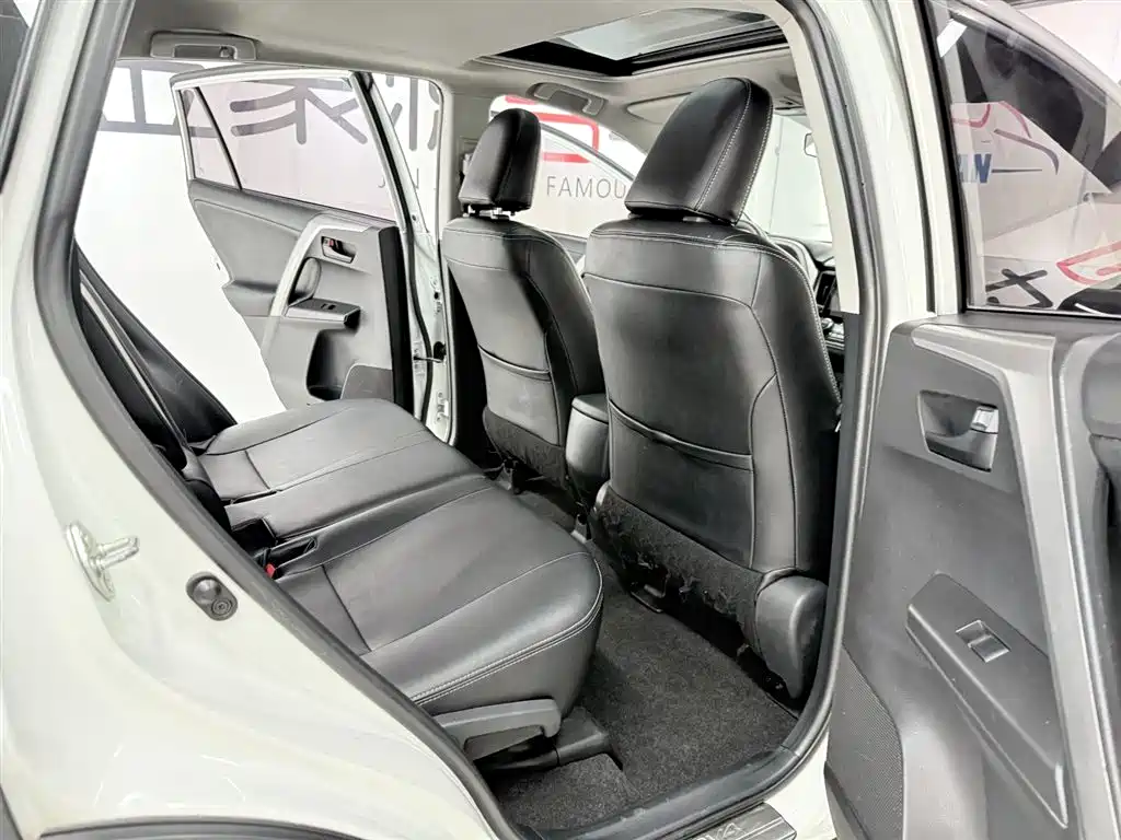Toyota RAV4 — фотографии объявления, Фото 14