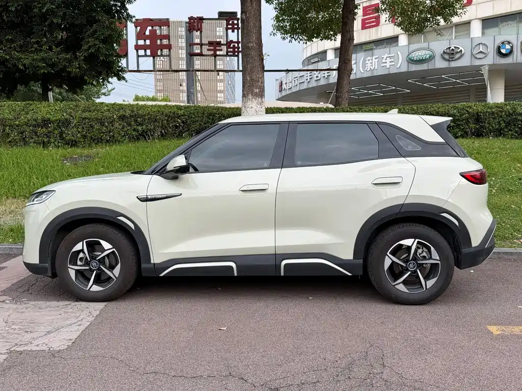 BYD Yuan UP — миниатюра 3