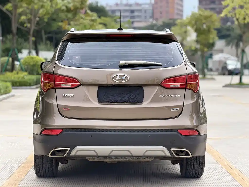 Hyundai Santa Fe — миниатюра 8