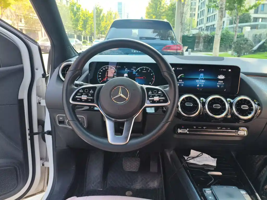 Mercedes-Benz B-Class — миниатюра 6