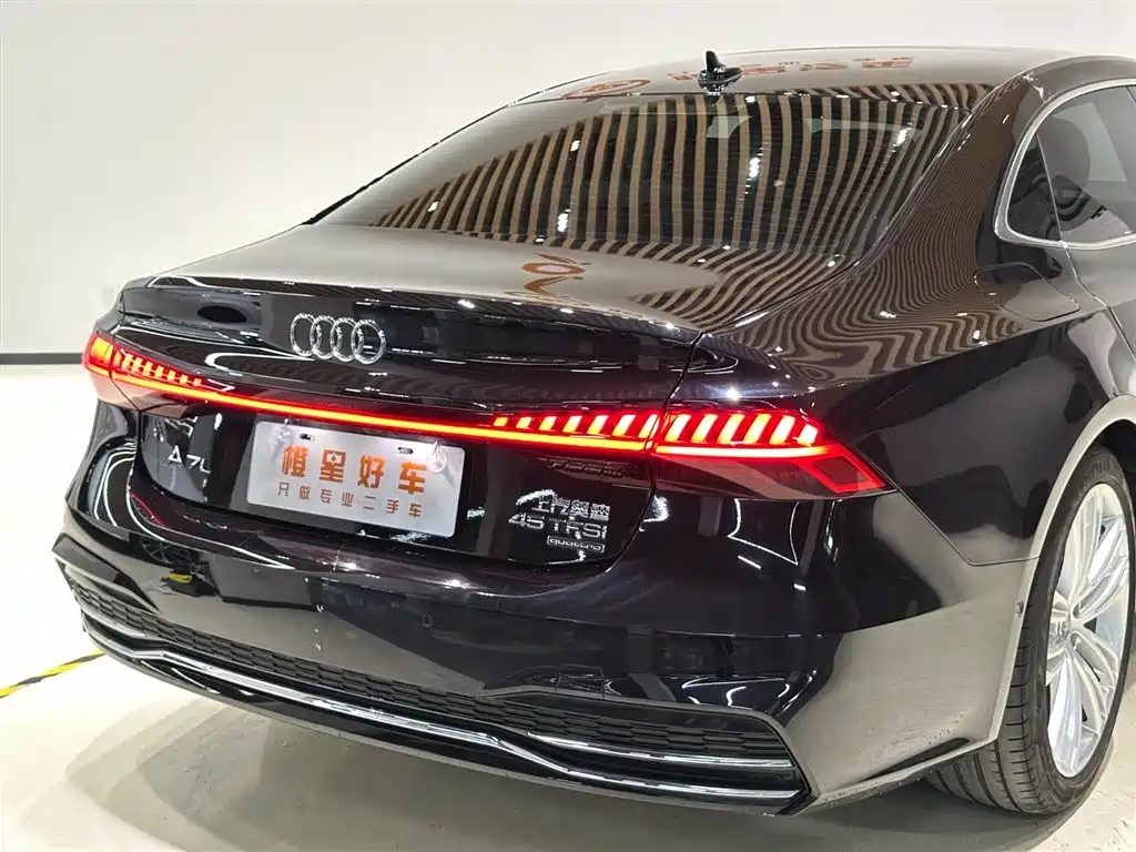 Audi A7L 2024 45 TFSI quattro