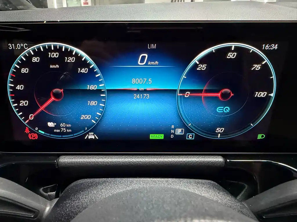Mercedes-Benz EQA — миниатюра 17