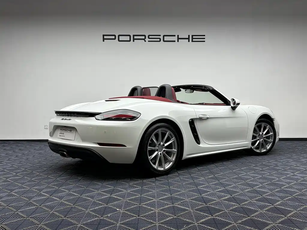 Porsche 718 2022 Boxster 2.0T