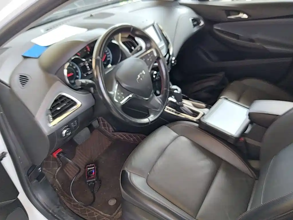Chevrolet Cruze — миниатюра 15