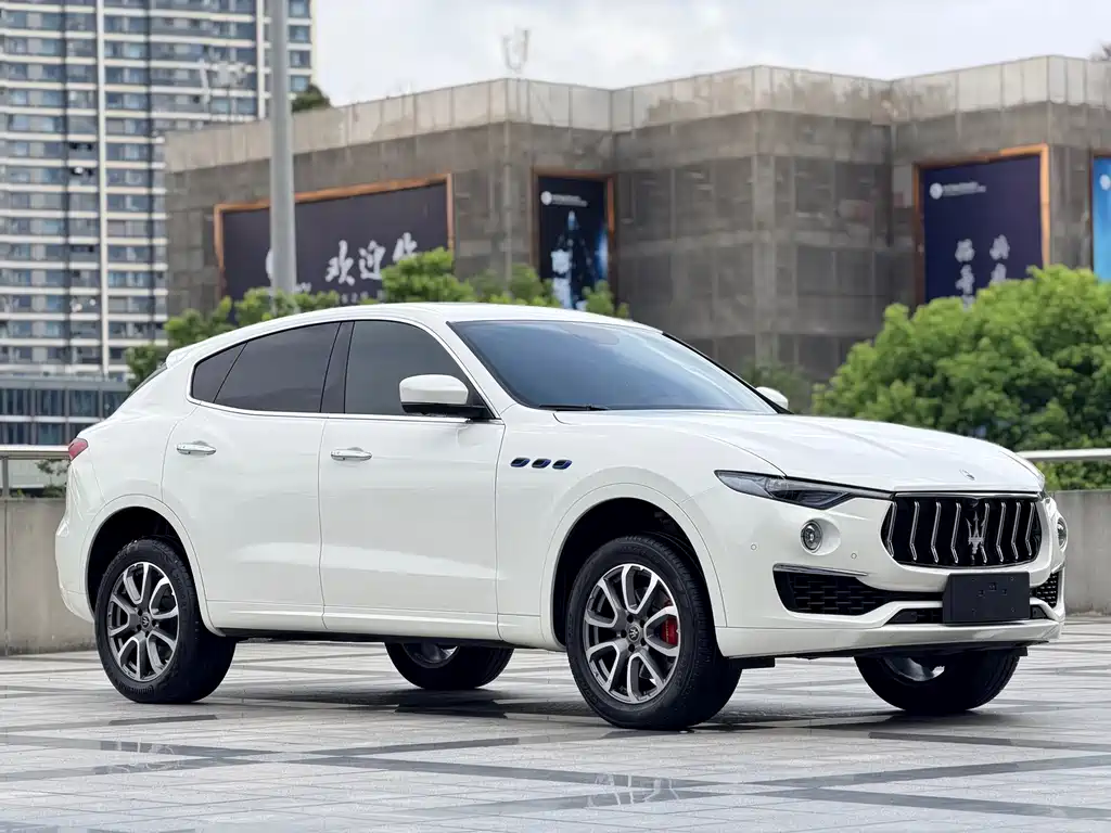 Maserati Levante — миниатюра 8