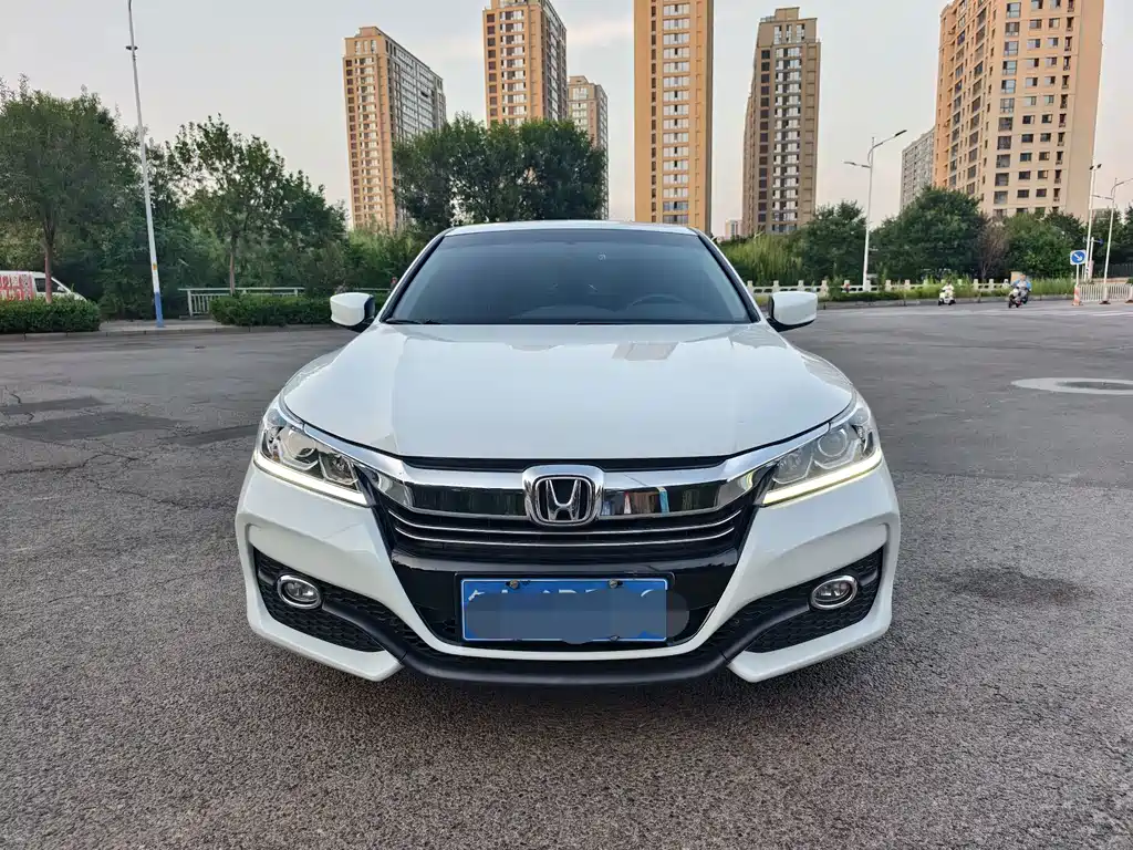 Honda Accord — миниатюра 2
