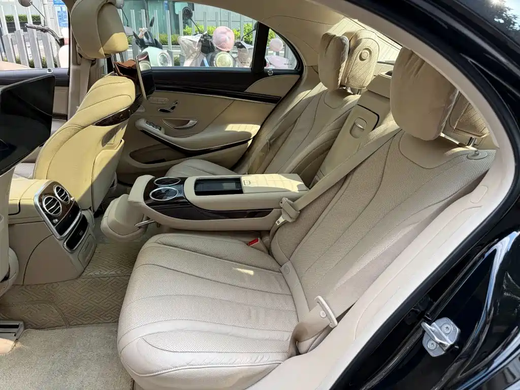 Mercedes-Benz S-Class — миниатюра 12