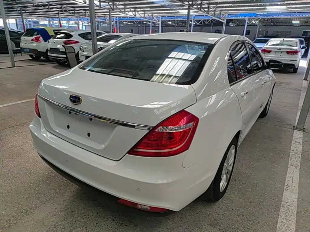 Geely Emgrand — миниатюра 7