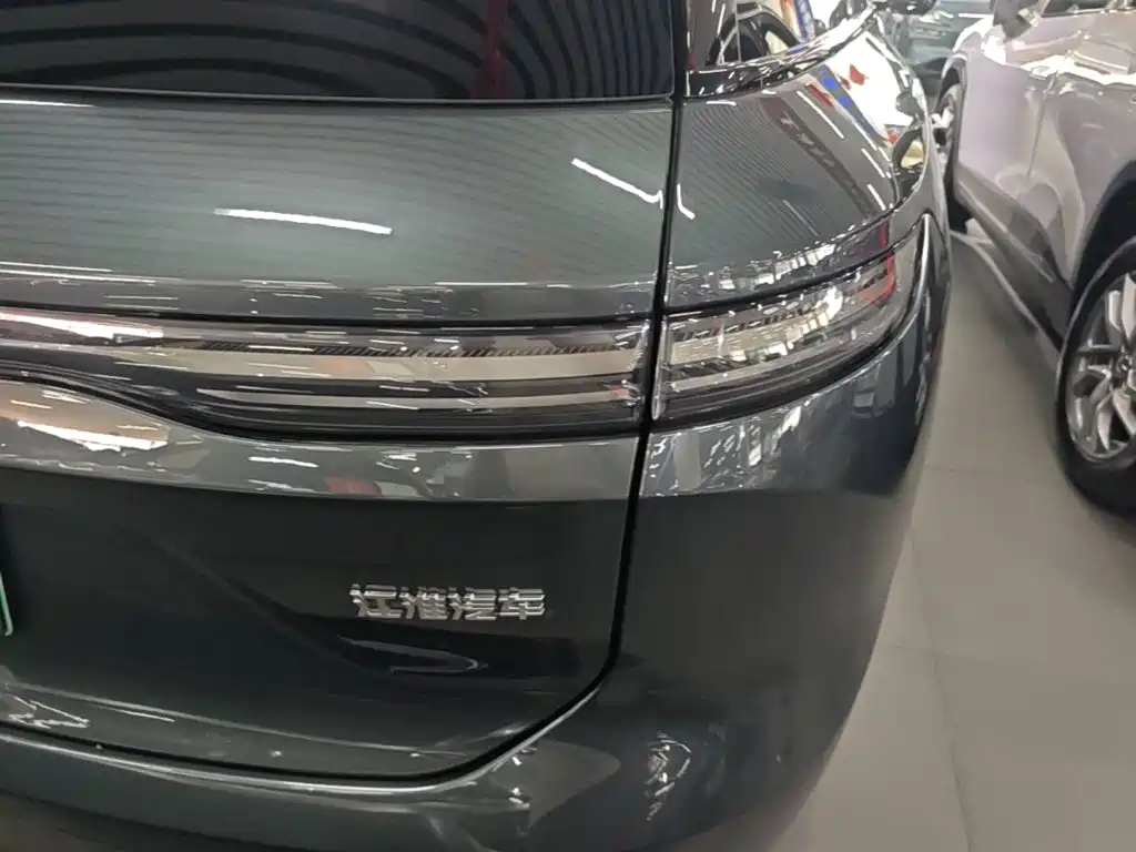NIO ES8 2023 75kWh