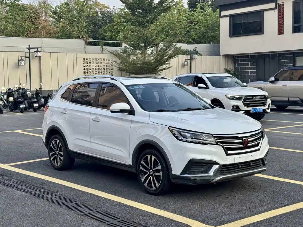 Roewe RX3 — миниатюра 4