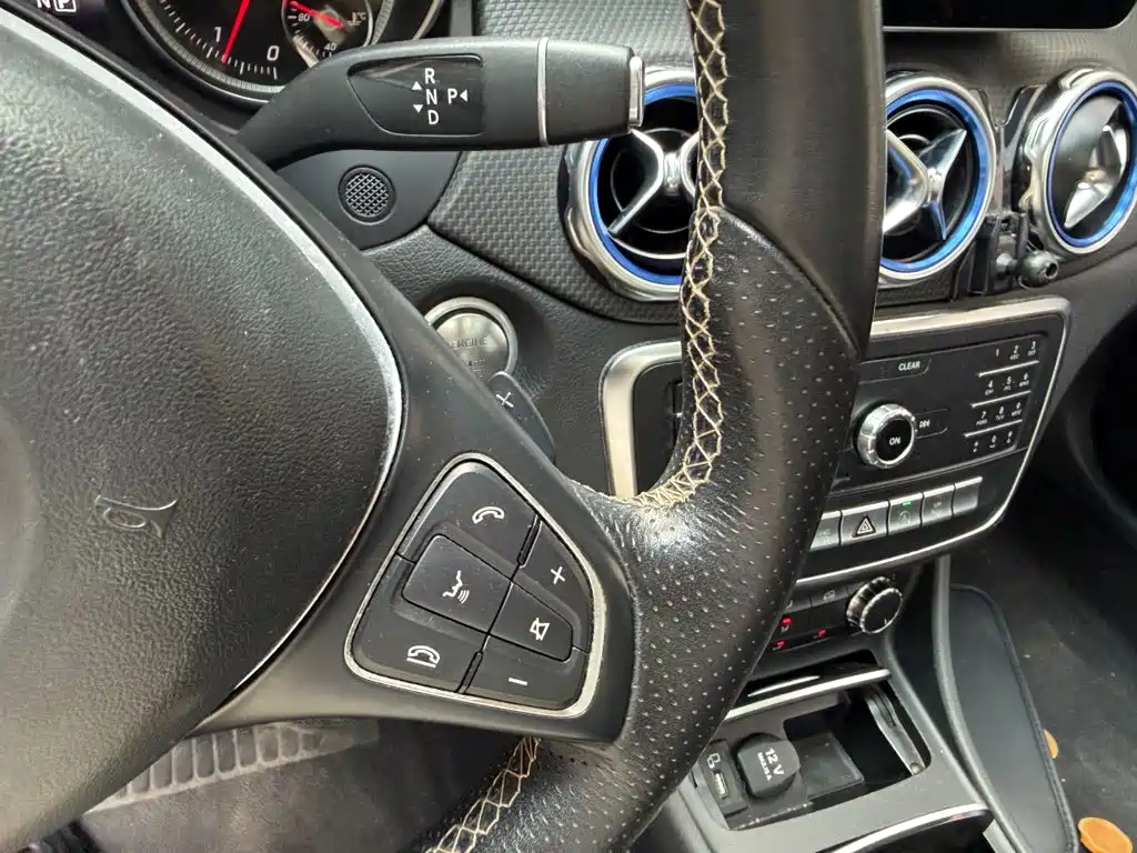 Mercedes-Benz GLA — миниатюра 10