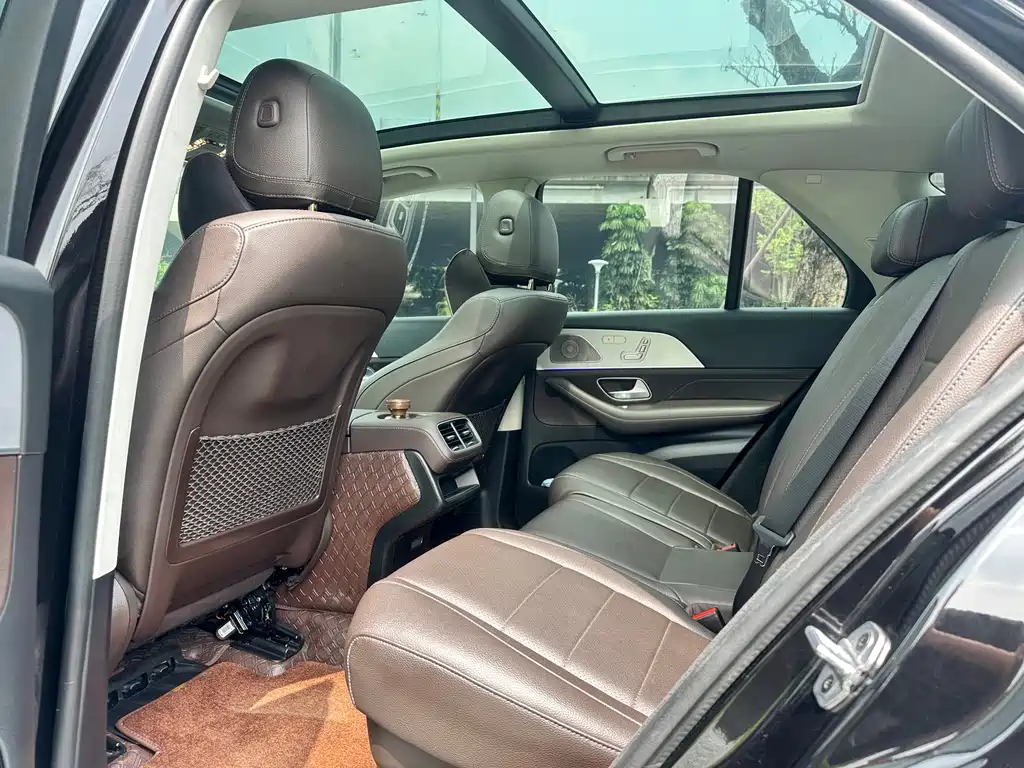 Mercedes-Benz GLE (Import) — миниатюра 14