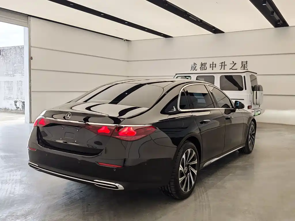 Mercedes-Benz E-Class E 2024 E 300 L Luxury