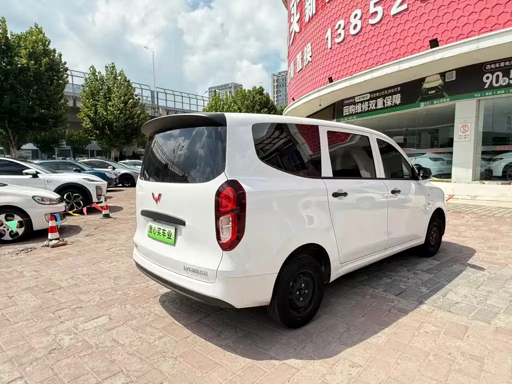 Wuling Hongguang EV — миниатюра 8