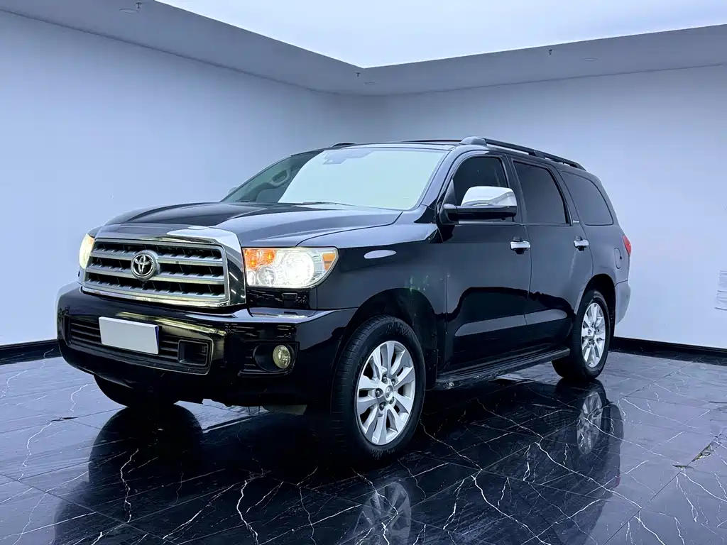 Купить Toyota Sequoia